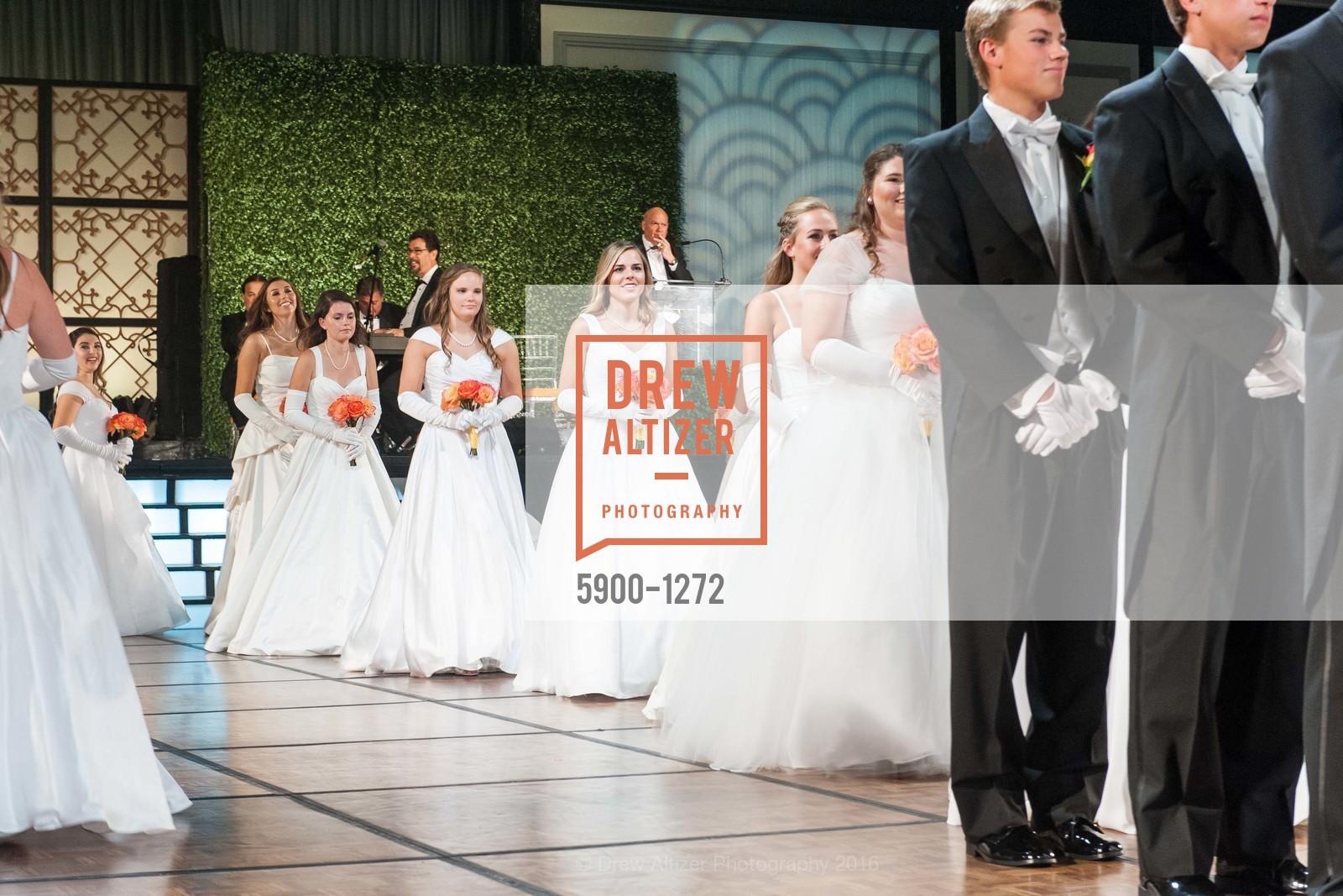 Cotillion, San Francisco Debutante Ball 2016, US. St. Francisco Hotel, June 18th, 2016, Photo #5900-1272 Cotillion, Photo #5900-1272