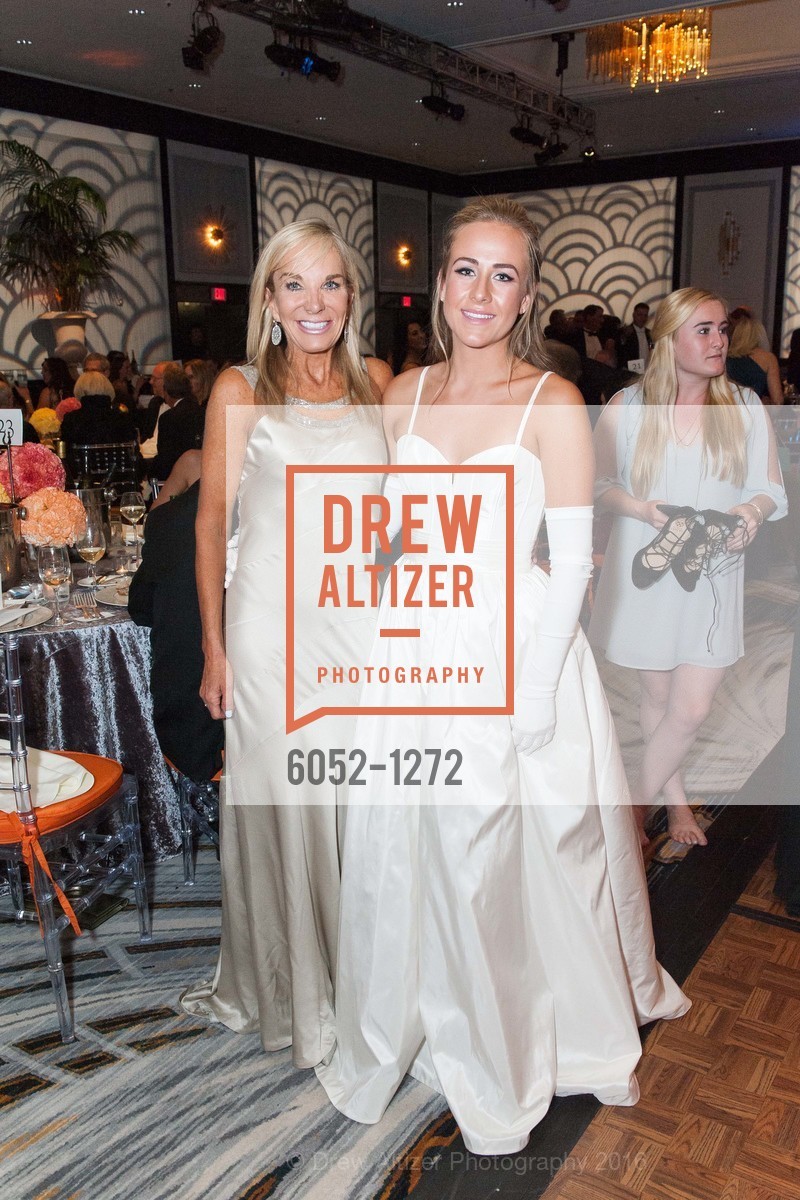 Michelle Cheatham, Whitney McLaughlin, San Francisco Debutante Ball 2016, US. St. Francisco Hotel, June 18th, 2016, Photo #6052-1272 Michelle Cheatham, Whitney McLaughlin, Photo #6052-1272