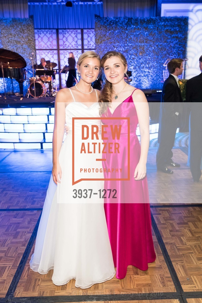 Grace Callander, Kathryn Callander, San Francisco Debutante Ball 2016, US. St. Francisco Hotel, June 18th, 2016, Photo #3937-1272 Grace Callander, Kathryn Callander, Photo #3937-1272