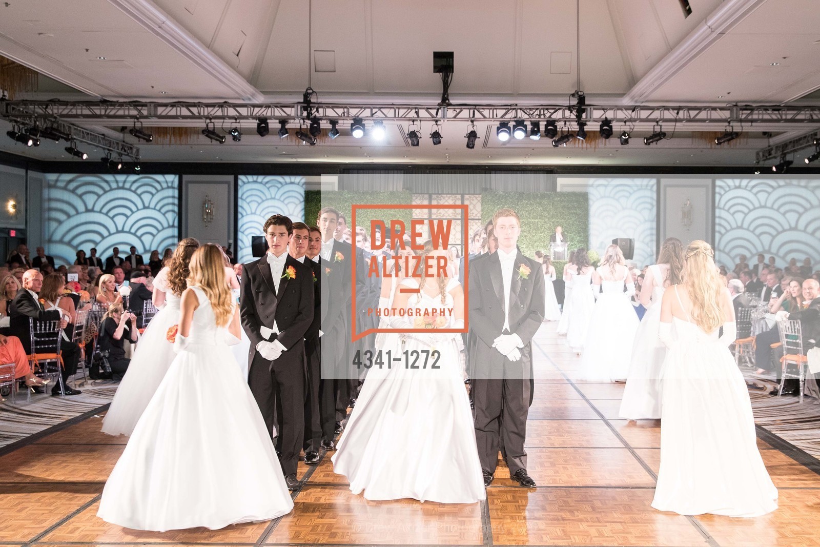 Catherine Ann Bick, San Francisco Debutante Ball 2016, US. St. Francisco Hotel, June 18th, 2016, Photo #4341-1272 Catherine Ann Bick, Photo #4341-1272