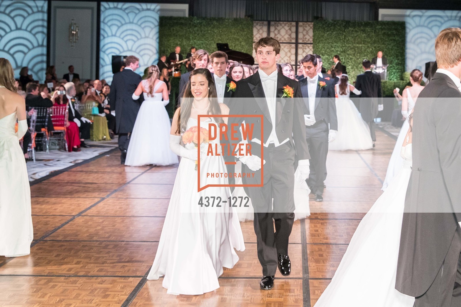 Alanna DeMuro, Max Rieser, San Francisco Debutante Ball 2016, US. St. Francisco Hotel, June 18th, 2016, Photo #4372-1272 Alanna DeMuro, Max Rieser, Photo #4372-1272