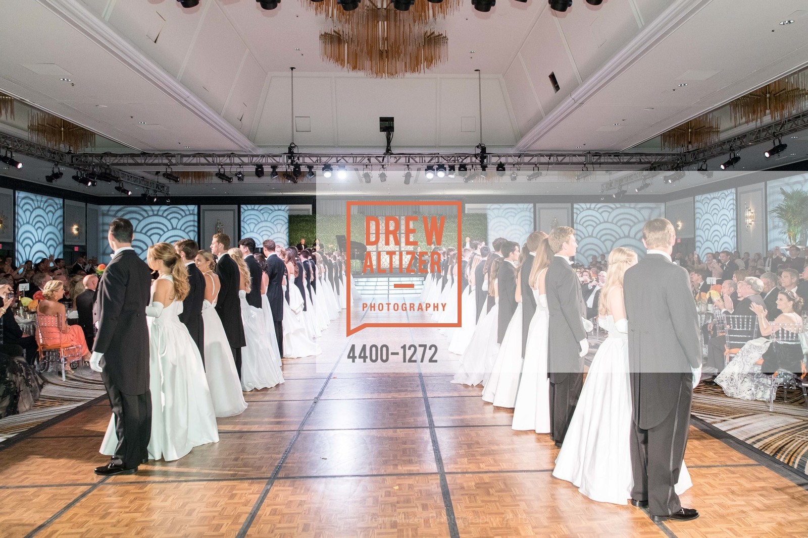 Cotillion, San Francisco Debutante Ball 2016, US. St. Francisco Hotel, June 18th, 2016, Photo #4400-1272 Cotillion, Photo #4400-1272