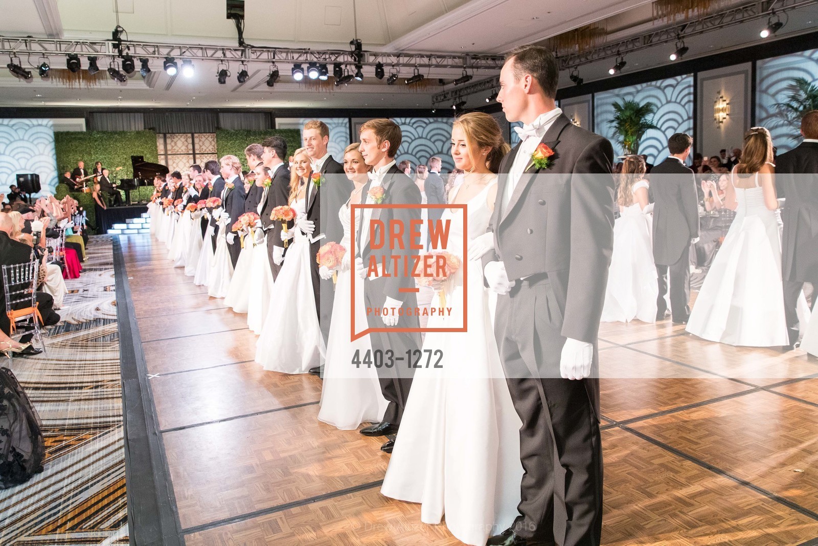 Grace Callander, Wyeth Coulter, Fiona Bock, Richard Hall, San Francisco Debutante Ball 2016, US. St. Francisco Hotel, June 18th, 2016, Photo #4403-1272 Grace Callander, Wyeth Coulter, Fiona Bock, Richard Hall, Photo #4403-1272