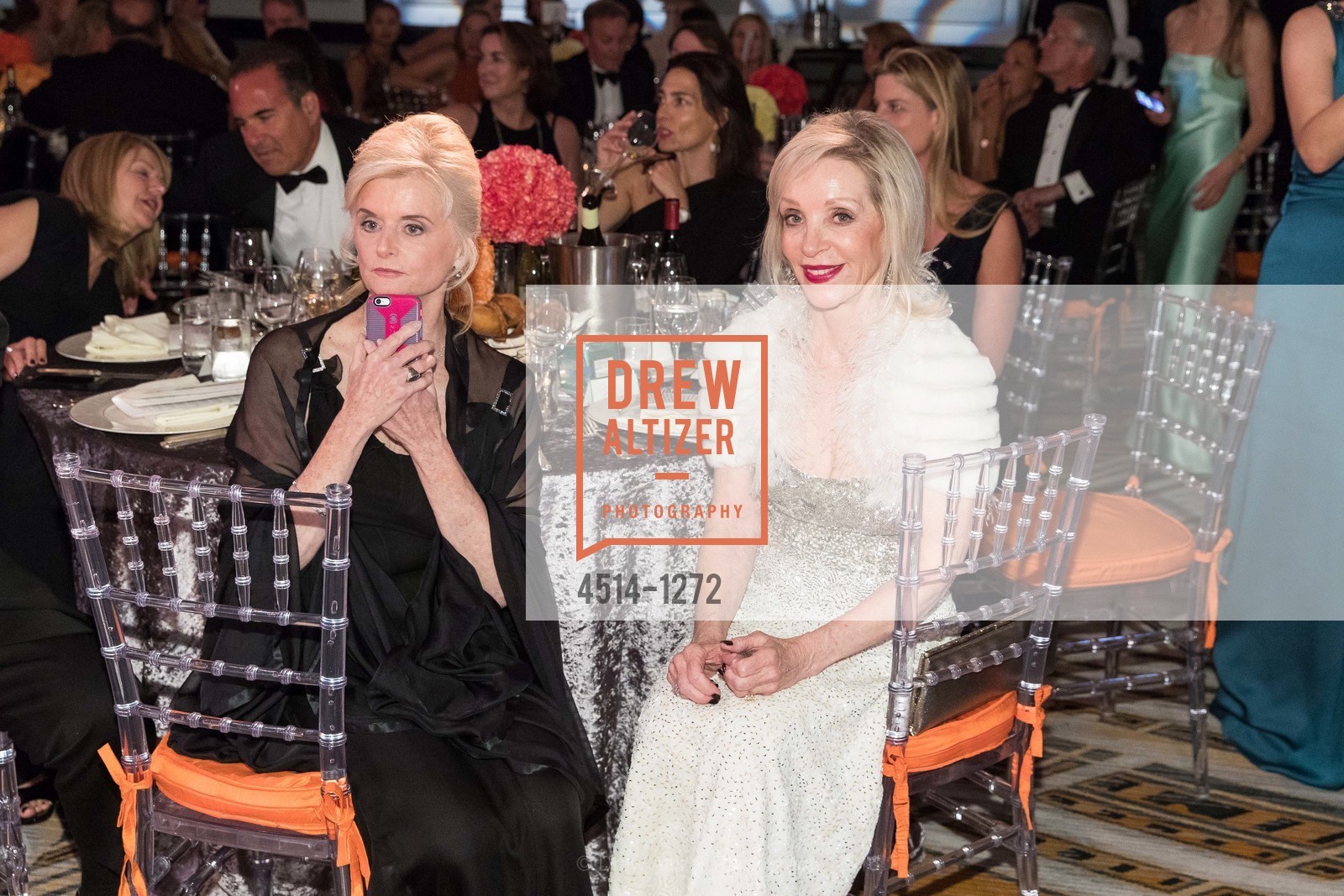Elizabeth Alber, Barbara Brown, San Francisco Debutante Ball 2016, US. St. Francisco Hotel, June 18th, 2016, Photo #4514-1272 Elizabeth Alber, Barbara Brown, Photo #4514-1272