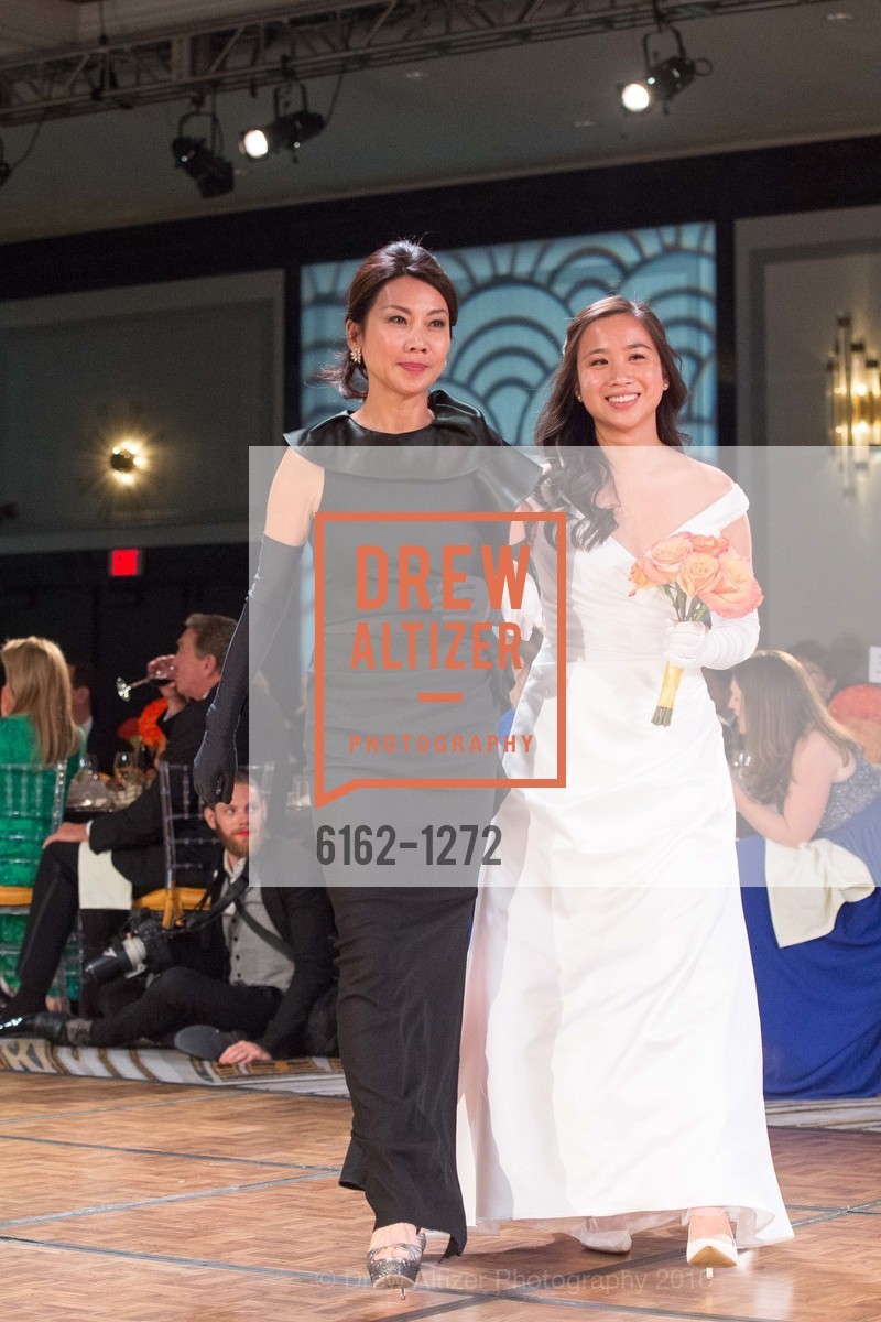 Helen Chen, Jamie Chen, San Francisco Debutante Ball 2016, US. St. Francisco Hotel, June 18th, 2016, Photo #6162-1272 Helen Chen, Jamie Chen, Photo #6162-1272