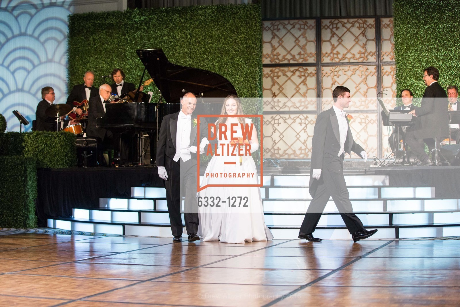 Keith Denebeim, Madeleine Kelny Denebeim, San Francisco Debutante Ball 2016, US. St. Francisco Hotel, June 18th, 2016, Photo #6332-1272 Keith Denebeim, Madeleine Kelny Denebeim, Photo #6332-1272