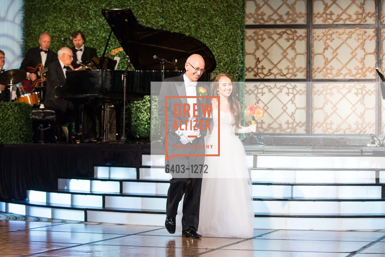 Neil Hadfield, Sophie Hadfield, San Francisco Debutante Ball 2016, US. St. Francisco Hotel, June 18th, 2016, Photo #6403-1272 Neil Hadfield, Sophie Hadfield, Photo #6403-1272