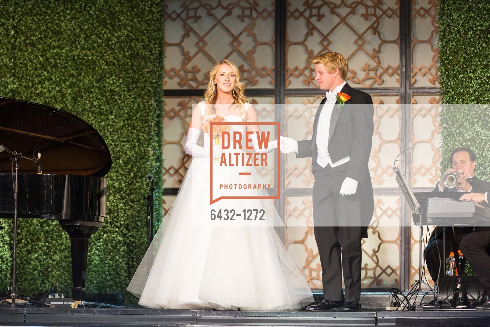 Madeline Kuhn, Spencer Zeff, San Francisco Debutante Ball 2016, US. St. Francisco Hotel, June 18th, 2016, Photo #6432-1272 Madeline Kuhn, Spencer Zeff, Photo #6432-1272