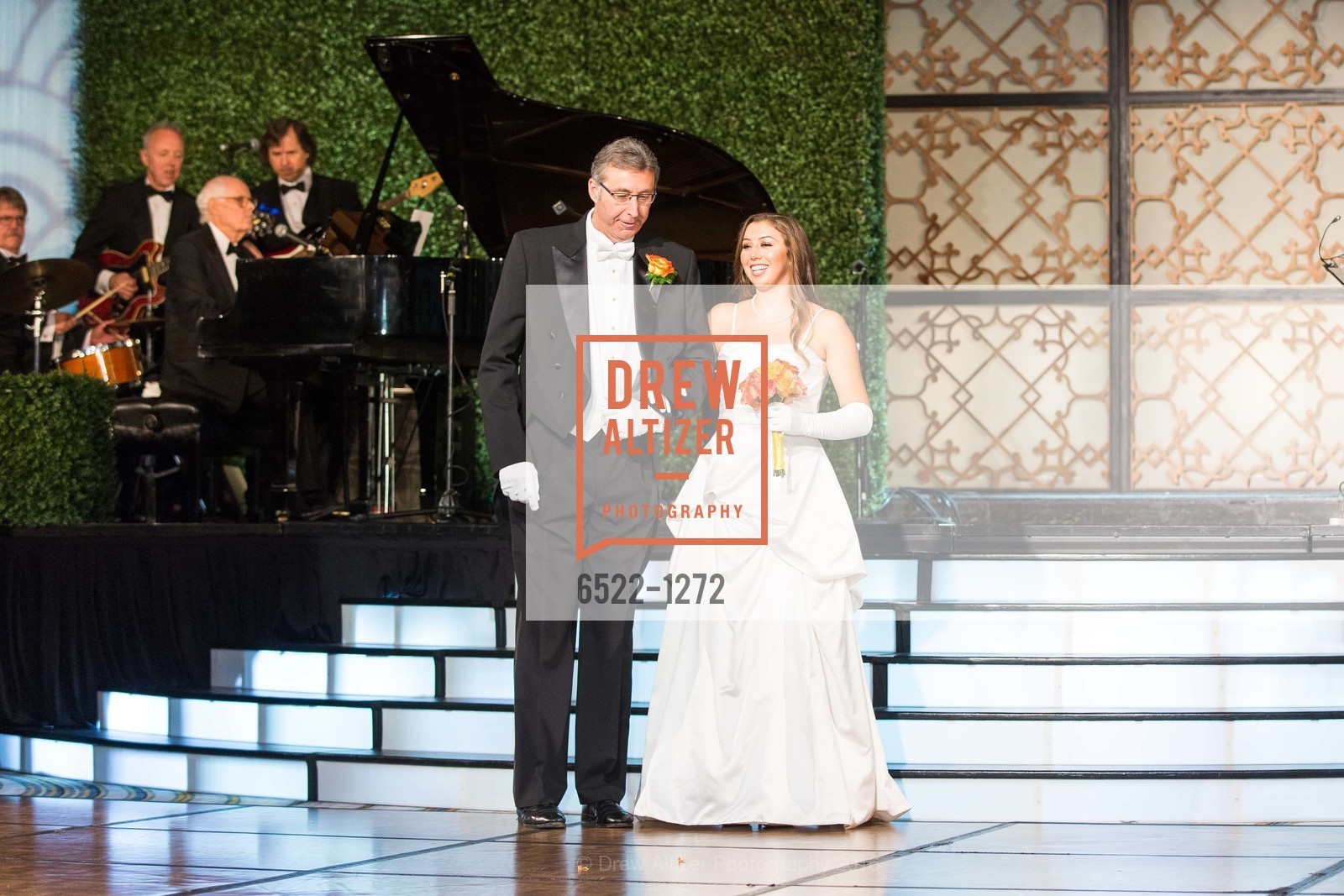 John Sylvia, Mara Therese Sylvia, San Francisco Debutante Ball 2016, US. St. Francisco Hotel, June 18th, 2016, Photo #6522-1272 John Sylvia, Mara Therese Sylvia, Photo #6522-1272