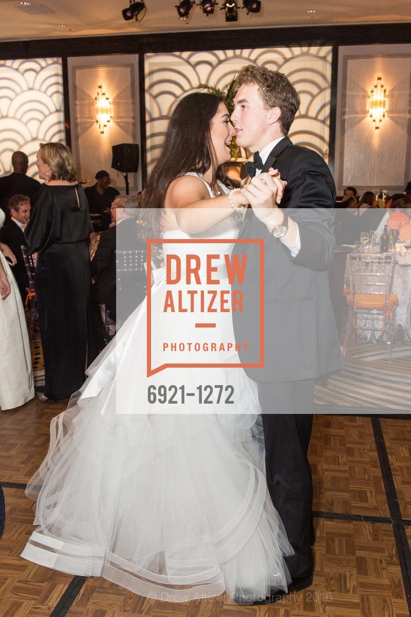 Katarina Evers, San Francisco Debutante Ball 2016, US. St. Francisco Hotel, June 18th, 2016, Photo #6921-1272 Katarina Evers, Photo #6921-1272