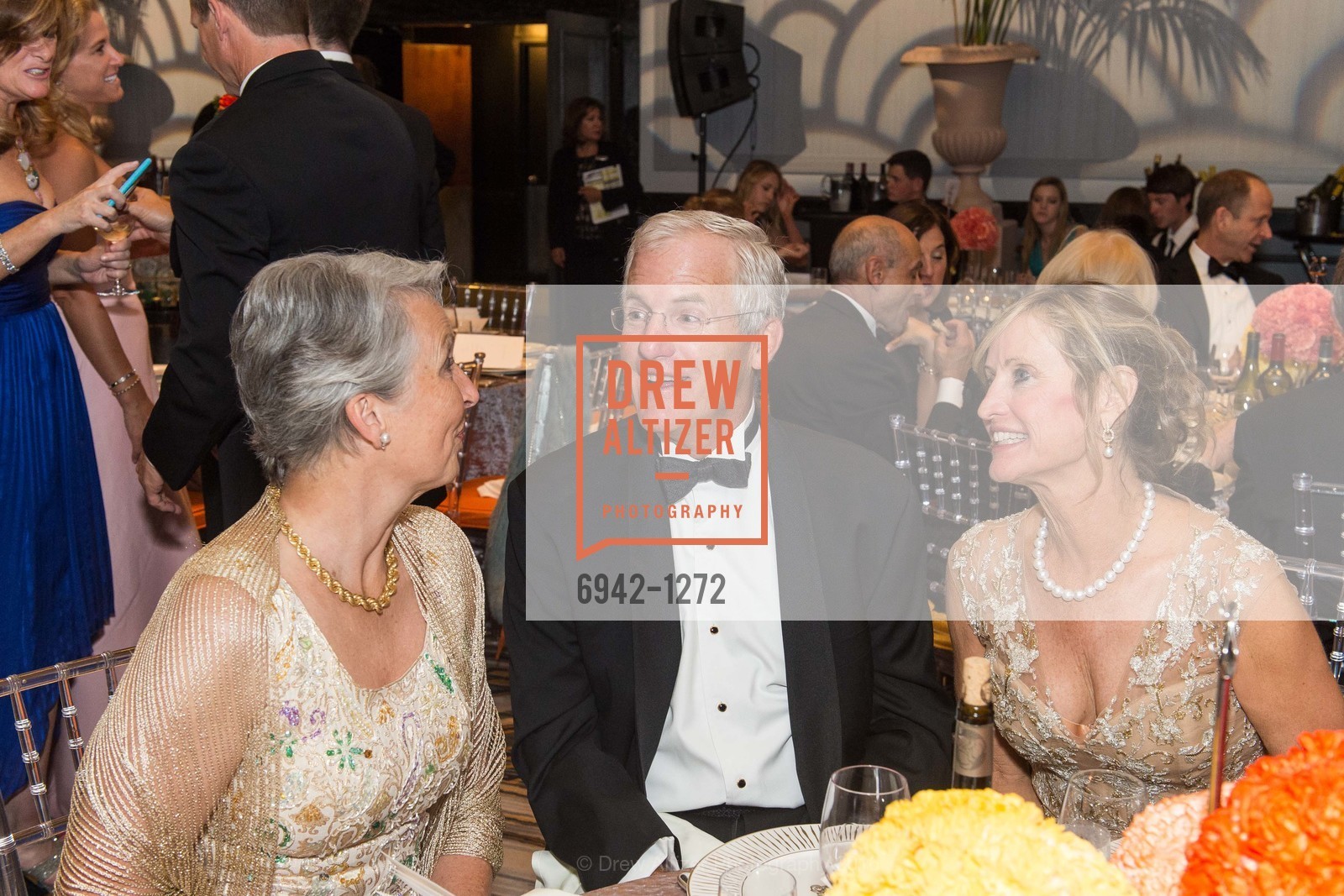 Tom Reinhart, Susan Reinhart, San Francisco Debutante Ball 2016, US. St. Francisco Hotel, June 18th, 2016, Photo #6942-1272 Tom Reinhart, Susan Reinhart, Photo #6942-1272