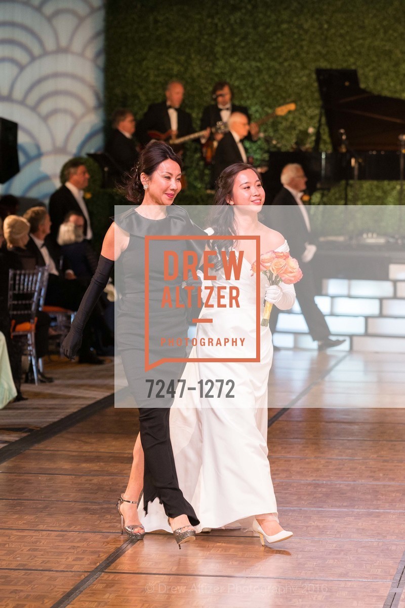 Helen Chen, Jamie Chen, San Francisco Debutante Ball 2016, US. St. Francisco Hotel, June 18th, 2016, Photo #7247-1272 Helen Chen, Jamie Chen, Photo #7247-1272