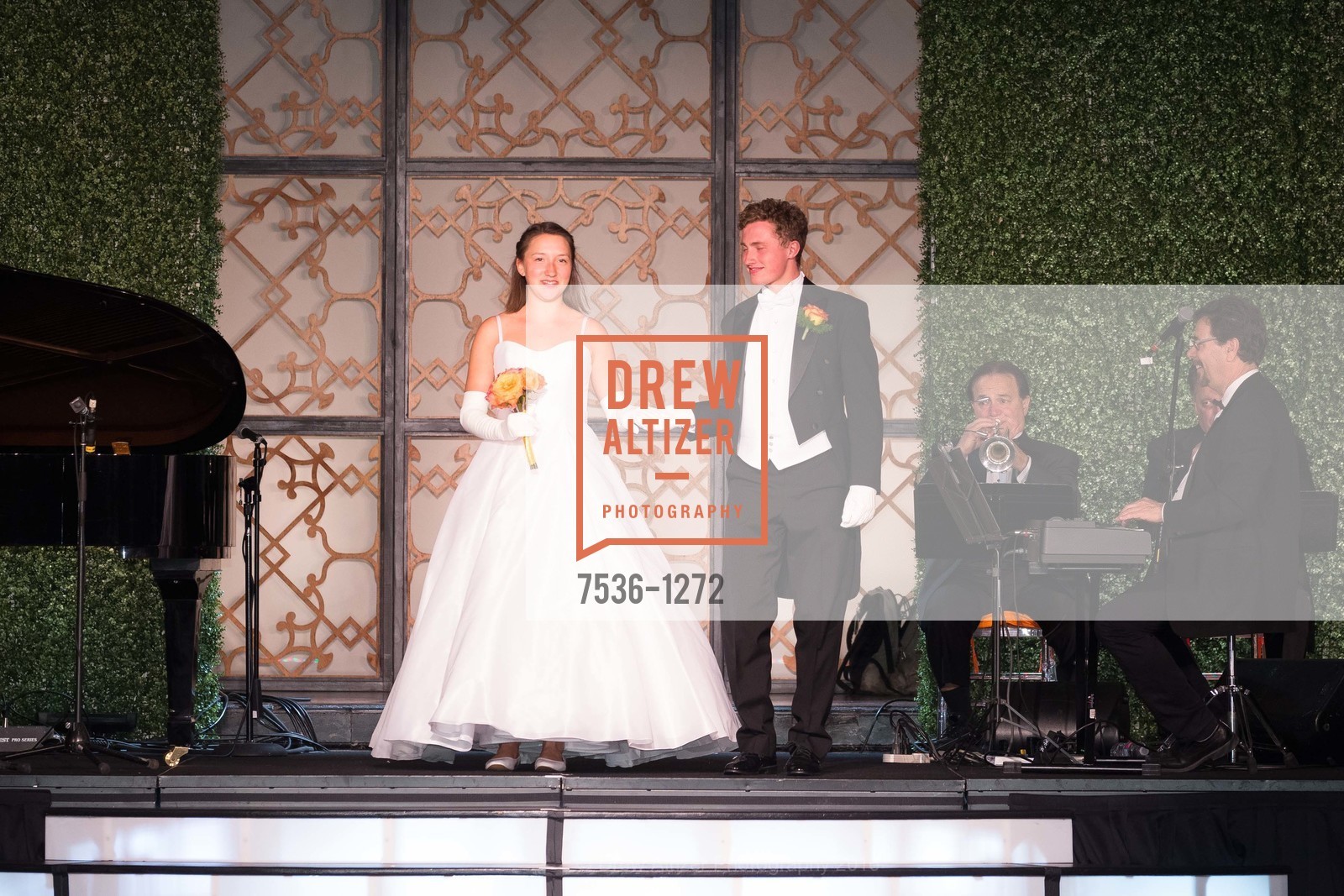 Lucy Morrison, Max Mann, San Francisco Debutante Ball 2016, US. St. Francisco Hotel, June 18th, 2016, Photo #7536-1272 Lucy Morrison, Max Mann, Photo #7536-1272