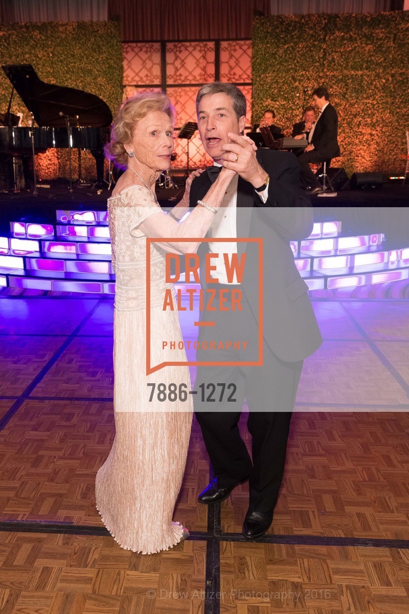 Barbara Callander, Bruce Callander, San Francisco Debutante Ball 2016, US. St. Francisco Hotel, June 18th, 2016, Photo #7886-1272 Barbara Callander, Bruce Callander, Photo #7886-1272