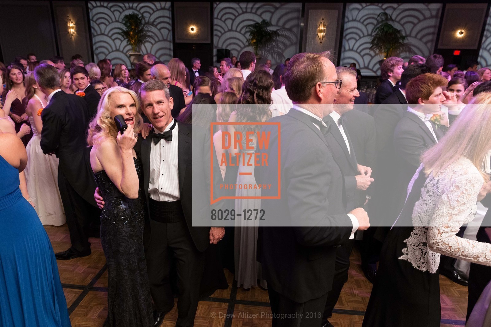 San Francisco Debutante Ball 2016, US. St. Francisco Hotel, June 18th, 2016, Photo #8029-1272 Photo #8029-1272