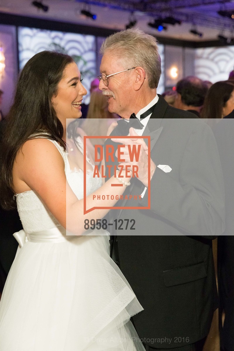 Katarina Evers, San Francisco Debutante Ball 2016, US. St. Francisco Hotel, June 18th, 2016, Photo #8958-1272 Katarina Evers, Photo #8958-1272