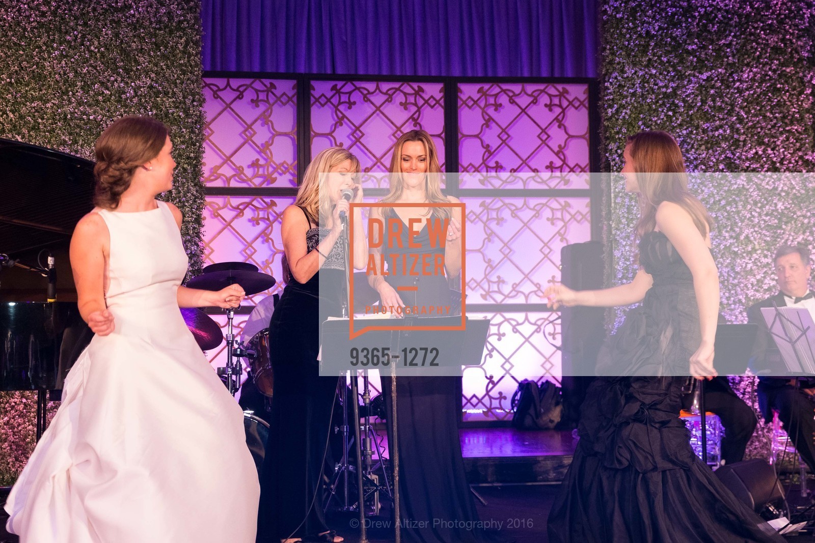 Atmosphere, San Francisco Debutante Ball 2016, US. St. Francisco Hotel, June 18th, 2016, Photo #9365-1272 Atmosphere, Photo #9365-1272