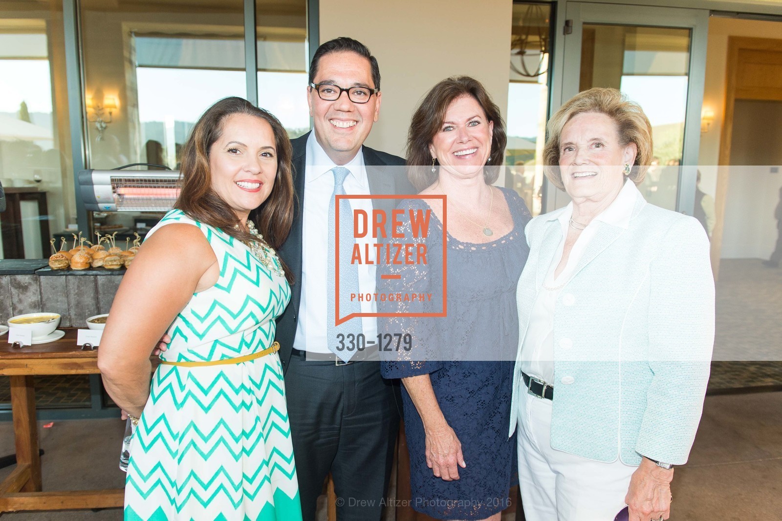 Sharon Cabral, Avi Haksar, Michelle Mosman, Betsy Glickbarg, Menlo Charity Horse Show Sponsor Party, US. Rosehill Sandhill, June 21st, 2016, Photo #330-1279 Sharon Cabral, Avi Haksar, Michelle Mosman, Betsy Glickbarg, Photo #330-1279