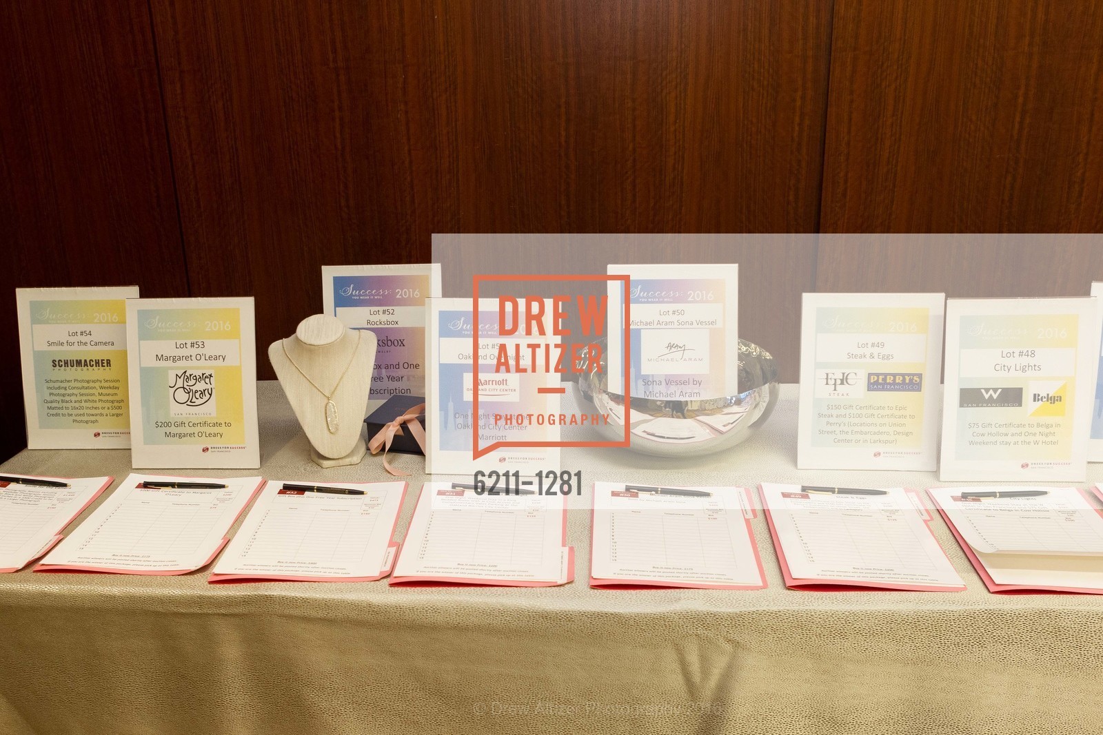 Atmosphere, Dress for Success 11th Annual Gala, US. Intercontinental Hotel, June 22nd, 2016, Photo #6211-1281 Atmosphere, Photo #6211-1281