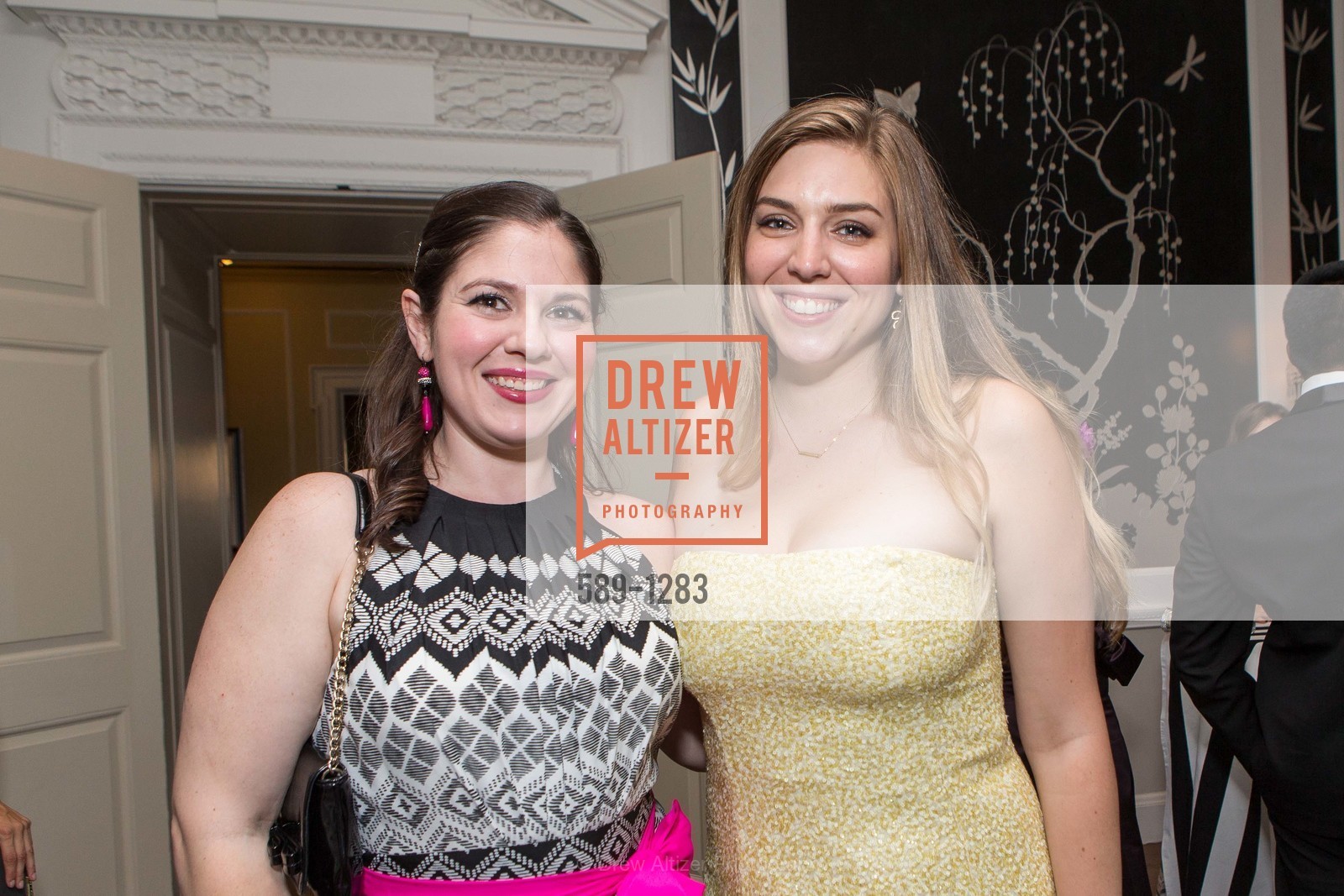 Ann Marie Jelacich, Alyssa Nordstrom, Spinsters of San Francisco Annual Ball 2016, US, Photo #589-1283 Ann Marie Jelacich, Alyssa Nordstrom, Photo #589-1283