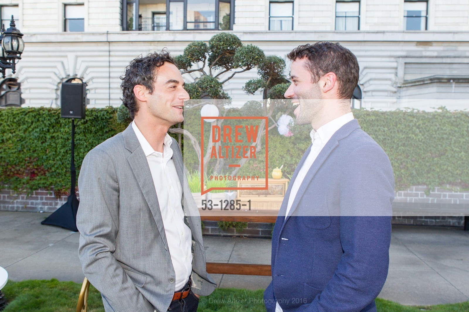 Matthew Kent, Jaron Caldwell, Fairmont San Francisco Garden Party, US. Fairmont SF, June 23rd, 2016, Photo #53-1285-1 Matthew Kent, Jaron Caldwell, Photo #53-1285-1