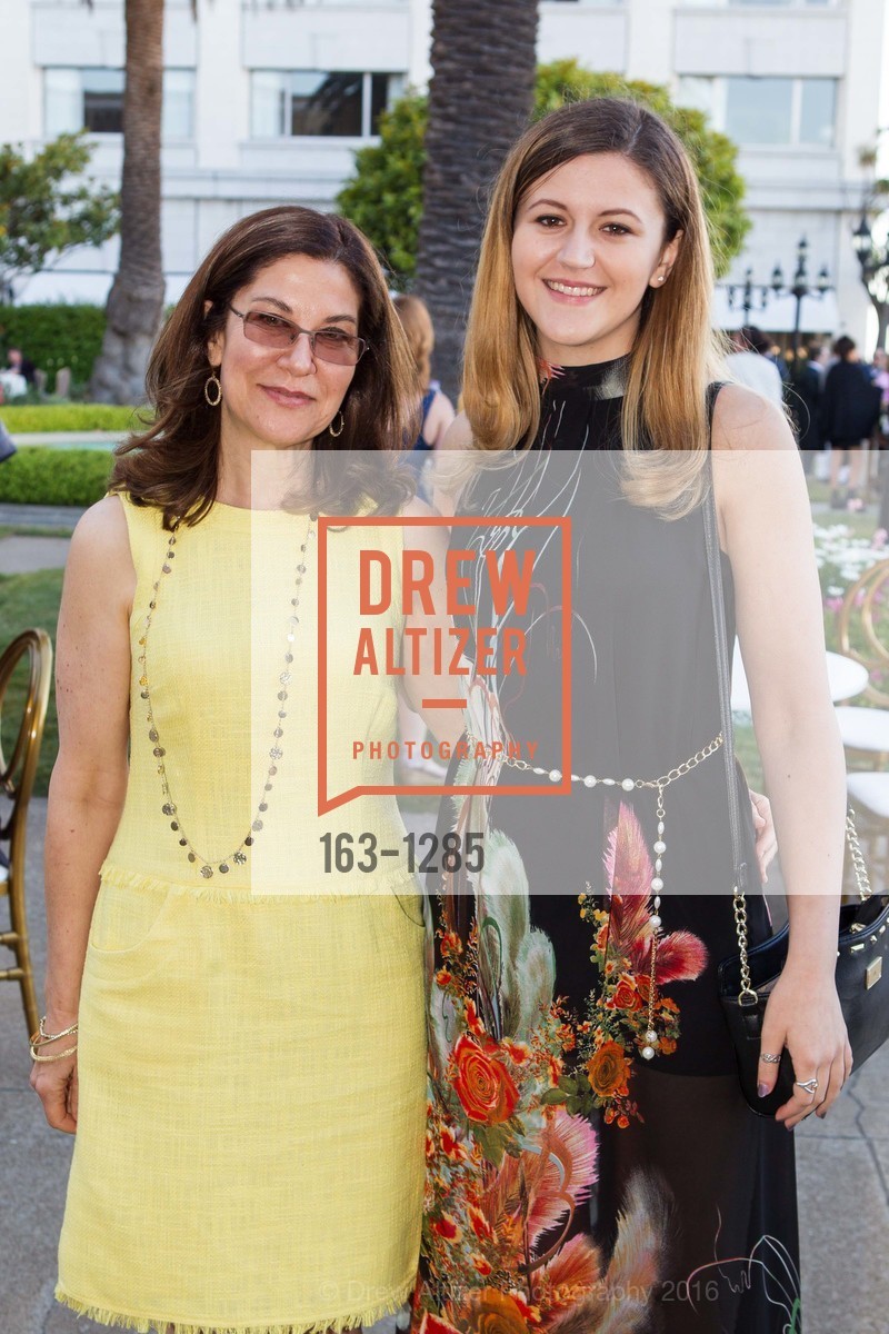 Patricia Tracy, Katherine Tracy, Fairmont San Francisco Garden Party, US. Fairmont SF, June 23rd, 2016, Photo #163-1285 Patricia Tracy, Katherine Tracy, Photo #163-1285