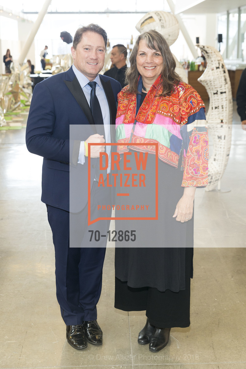 Liam Mayclem, Lisa Findley, 2018 CCA Gala honoring Kay Kimpton Walker, California College of the Arts. 1111 8th Street, May 23rd, 2018, Photo #70-12865 Liam Mayclem, Lisa Findley, Photo #70-12865