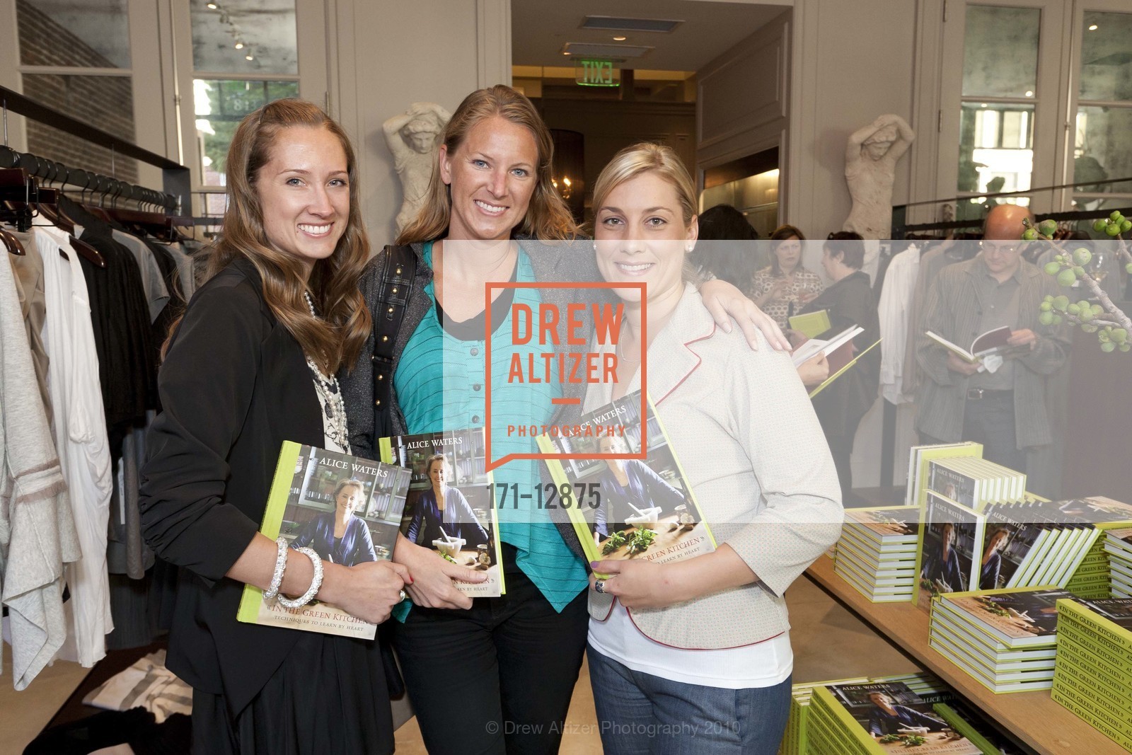 Emily Griesedieck, Kelly DeHart, Trisha Jones, CARROTS BOUTIQUE Hosts Alice Waters For A Signing Of IN THE GREEN KITCHEN, US, June 30th, 2010, Photo #171-12875 Emily Griesedieck, Kelly DeHart, Trisha Jones, Photo #171-12875