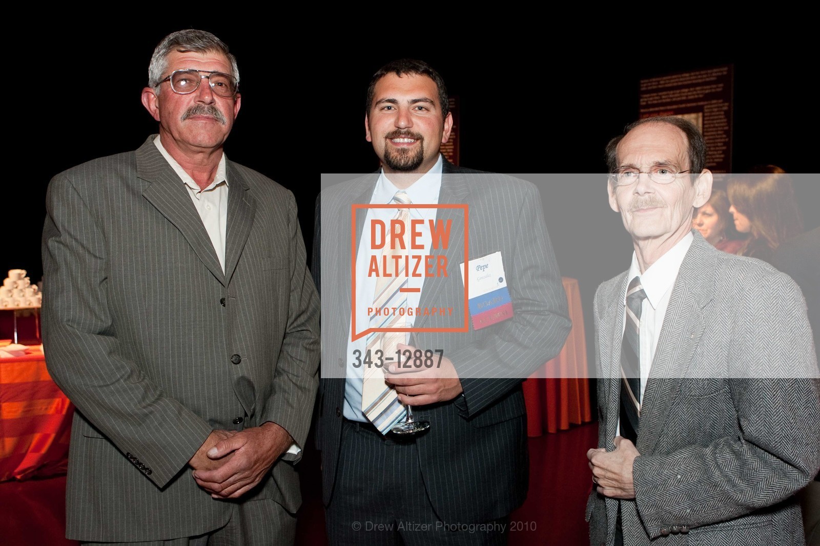 Filiberto Gonzalez, Pepe Gonzalez, Father Bob Happerman, 10,000 Degrees formerly Marin Education Fund Hosts Scholarship Night, US, April 30th, 2010, Photo #343-12887 Filiberto Gonzalez, Pepe Gonzalez, Father Bob Happerman, Photo #343-12887