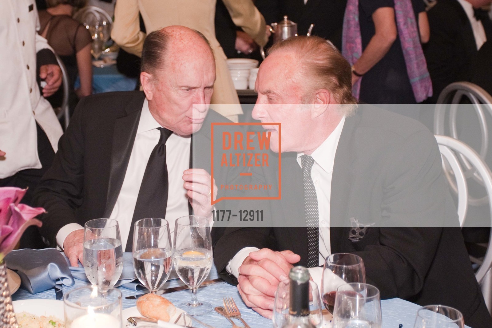 Robert Duvall, James Caan, San Francisco International Film Festival Gala Red Carpet, US, April 30th, 2010, Photo #1177-12911 Robert Duvall, James Caan, Photo #1177-12911