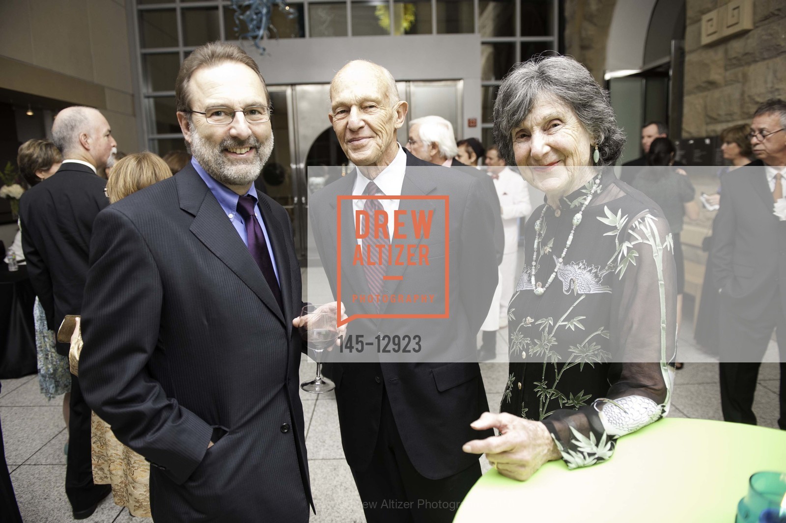 Glenn Daniel, Stanley Mantell, Suzanne Mantell, Full Spectrum: San Jose Museum of Art's Fall Benefit, US, October 10th, 2010, Photo #145-12923 Glenn Daniel, Stanley Mantell, Suzanne Mantell, Photo #145-12923