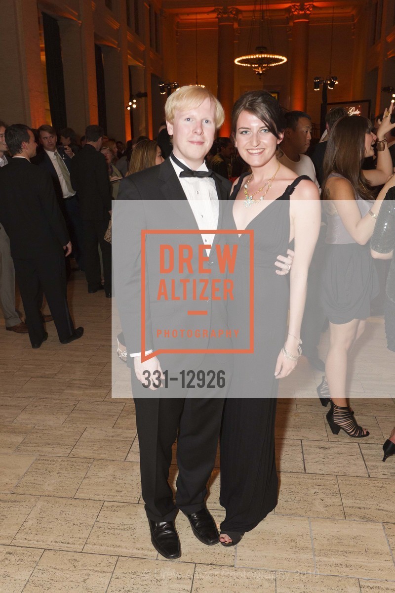 Neil Wakefield, Lulu Roberts, CELEBRITY GALA: A benefit for the Leukemia & Lymphoma Society, US, May 27th, 2010, Photo #331-12926 Neil Wakefield, Lulu Roberts, Photo #331-12926