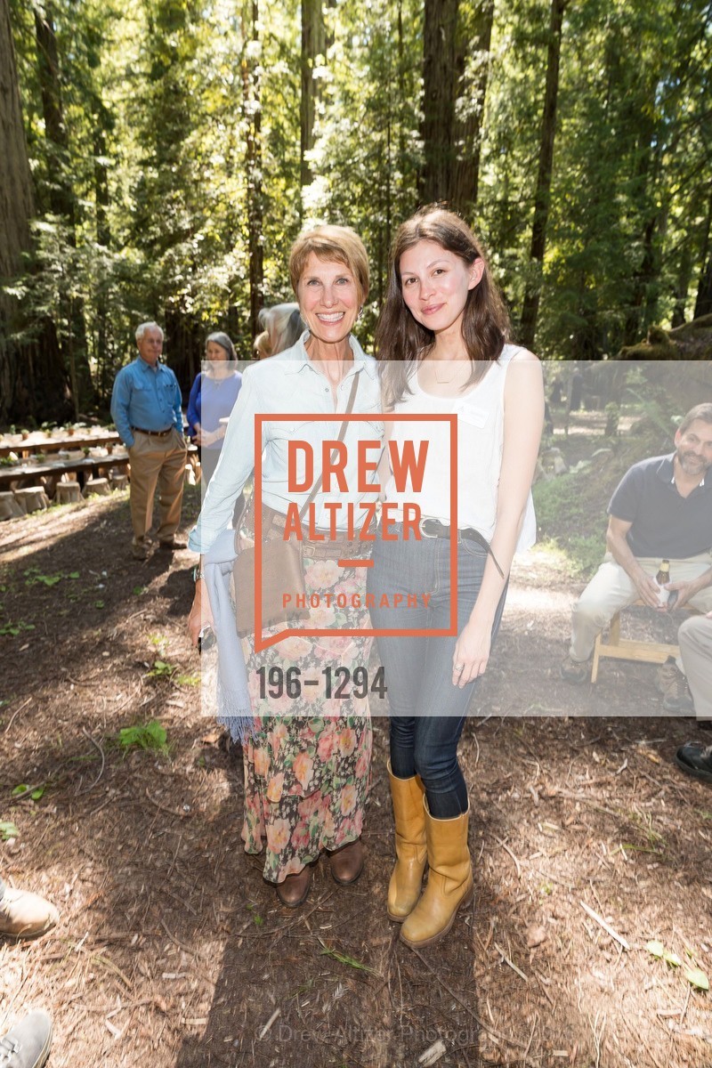 Rosemary Cameron, Jennifer Verhines, Canopy Club Celebration: BBQ and Bluegrass Under the Redwoods, June 25th, 2016, Photo #196-1294 Rosemary Cameron, Jennifer Verhines, Photo #196-1294