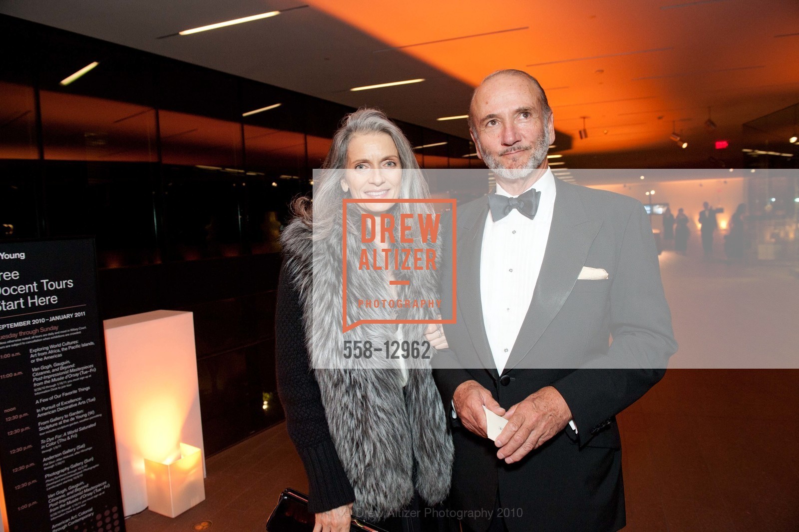 Marian Ellis, Peter Thieriot, Fifth Anniversary of the new de Young, US, October 15th, 2010, Photo #558-12962 Marian Ellis, Peter Thieriot, Photo #558-12962