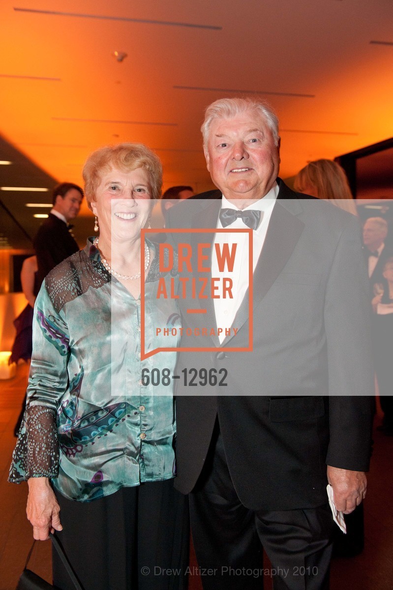 Mardi Leland, Peter Mason, Fifth Anniversary of the new de Young, US, October 15th, 2010, Photo #608-12962 Mardi Leland, Peter Mason, Photo #608-12962