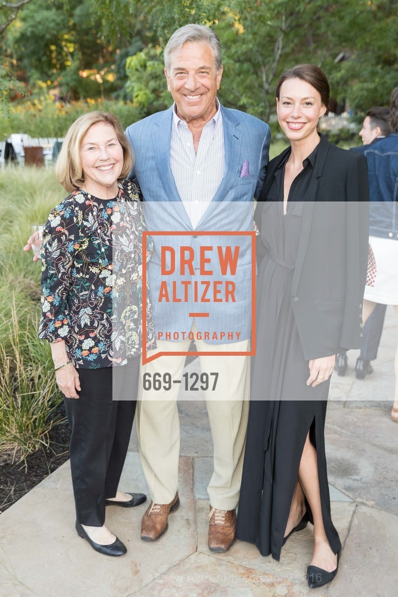 Gretchen Berggruen, Paul Pelosi, Courtney Treut, Photo #669-1297