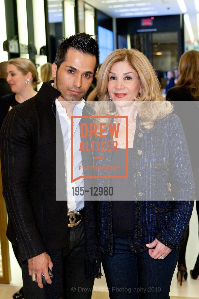 Edgar Cruz, Marissa Mayer's Cocktail Party for the Secrets of the Handbag, US, November 12th, 2010, Photo #195-12980 Edgar Cruz, Photo #195-12980