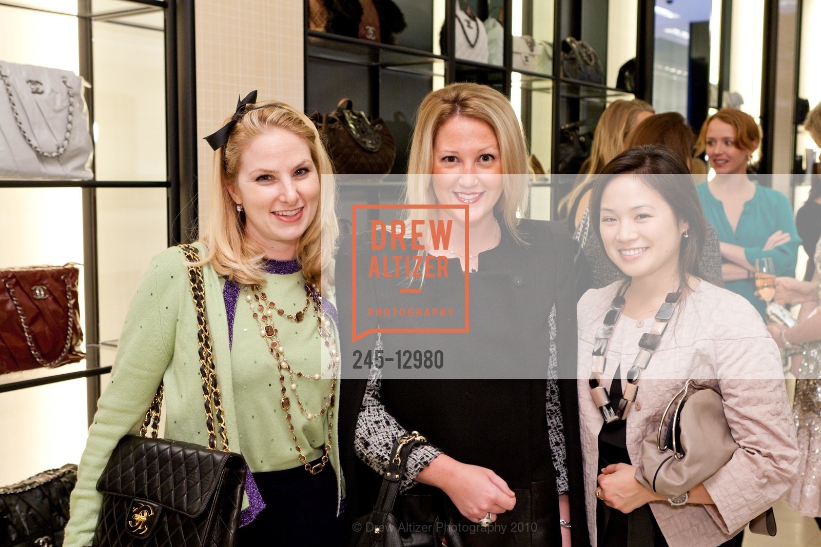 Amanda Miller, Libbey Baker, Letitia Yang, Marissa Mayer's Cocktail Party for the Secrets of the Handbag, US, November 12th, 2010, Photo #245-12980 Amanda Miller, Libbey Baker, Letitia Yang, Photo #245-12980