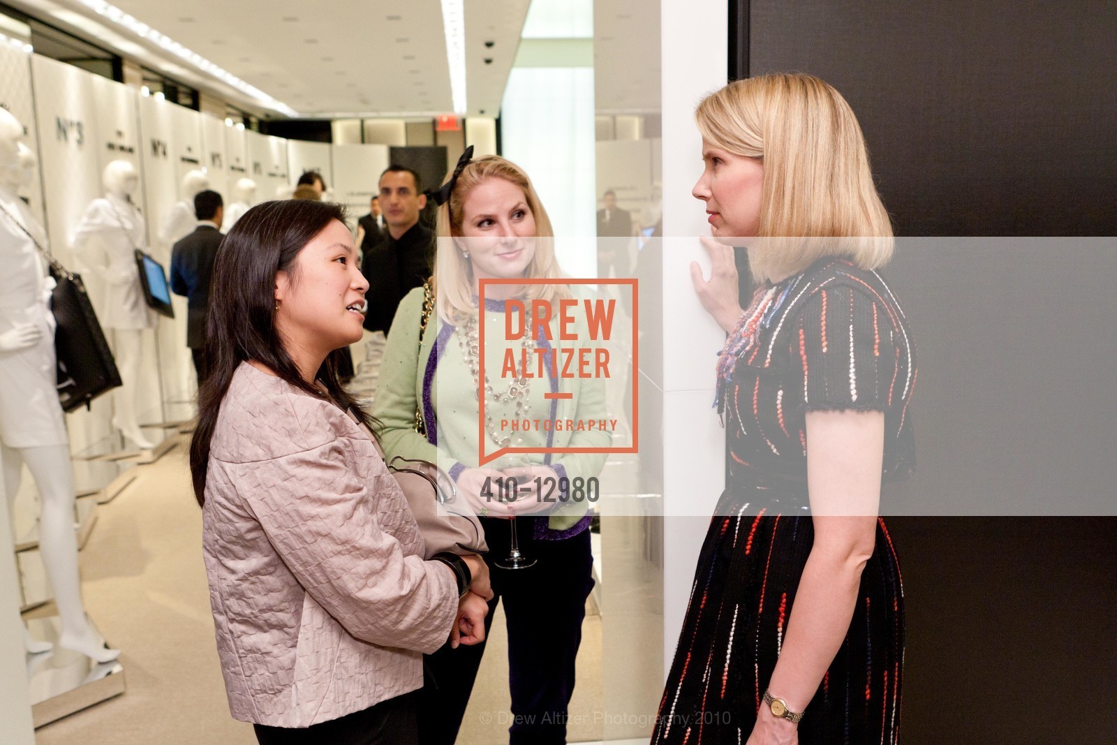 Letitia Yang, Amanda Miller, Marissa Mayer, Marissa Mayer's Cocktail Party for the Secrets of the Handbag, US, November 12th, 2010, Photo #410-12980 Letitia Yang, Amanda Miller, Marissa Mayer, Photo #410-12980