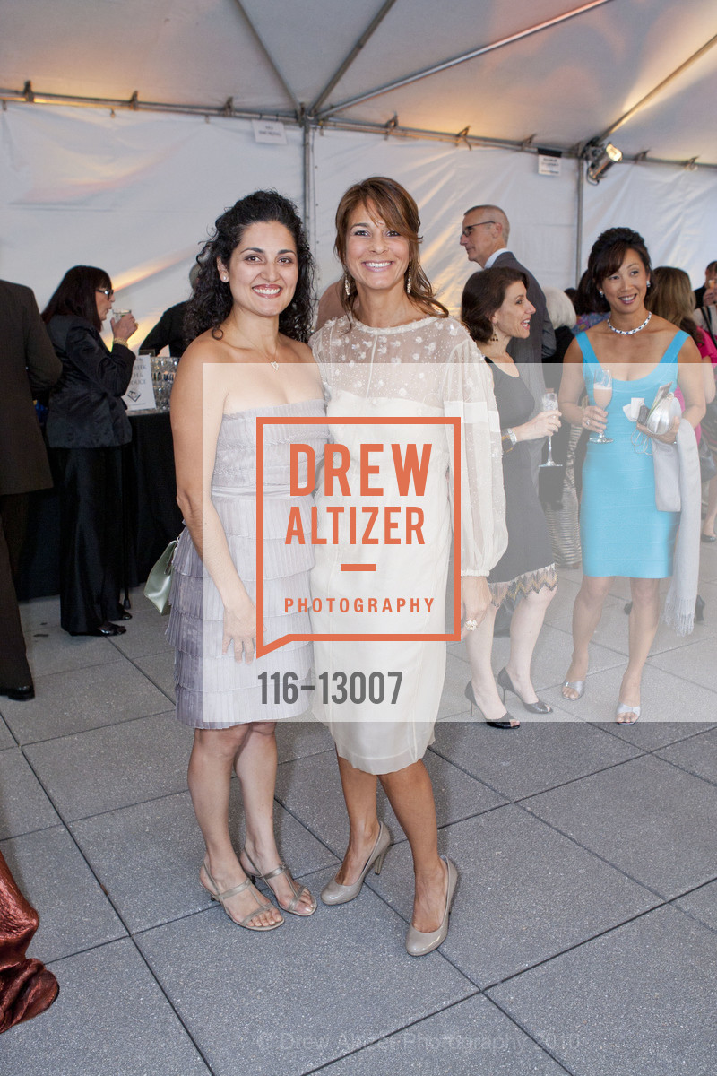 Sandra Kazee, Julie Costanzo, Alonzo King LINES Ballet Benefit Gala, US, October 15th, 2010, Photo #116-13007 Sandra Kazee, Julie Costanzo, Photo #116-13007