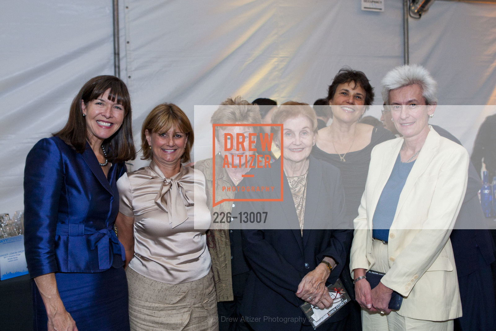 Leigh Wasson, Diana Hastings, Joanna Yates, Vesna Obradovic, Photo #226-13007