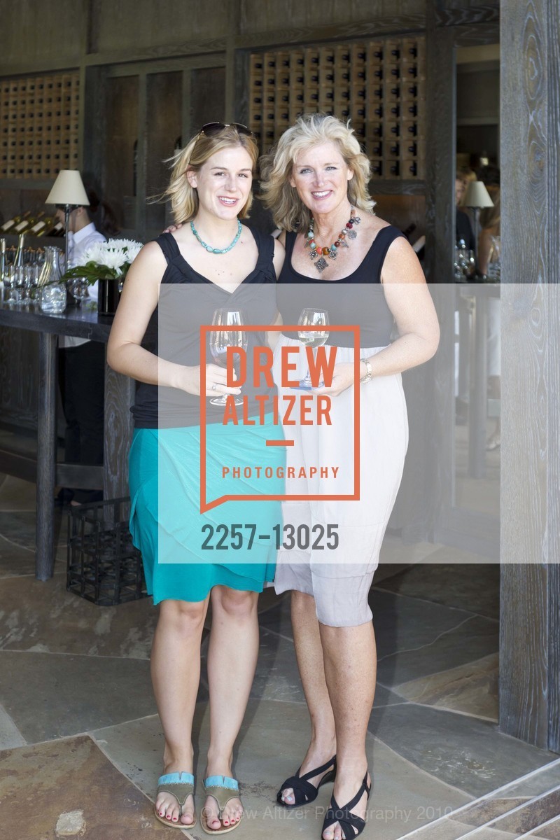 Chelsea Barrett, Heidi Barrett, KENZO ESTATE unveiling of winery, vineyard, wine cave, and tasting room, US, July 2nd, 2010, Photo #2257-13025 Chelsea Barrett, Heidi Barrett, Photo #2257-13025