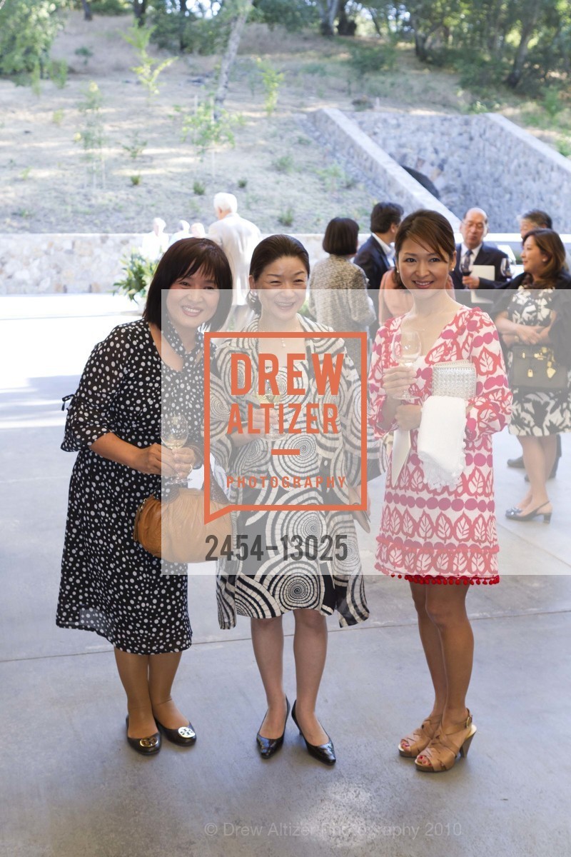 Ako Teramoto, Natsuko Tsujimoto, KENZO ESTATE unveiling of winery, vineyard, wine cave, and tasting room, US, July 2nd, 2010, Photo #2454-13025 Ako Teramoto, Natsuko Tsujimoto, Photo #2454-13025