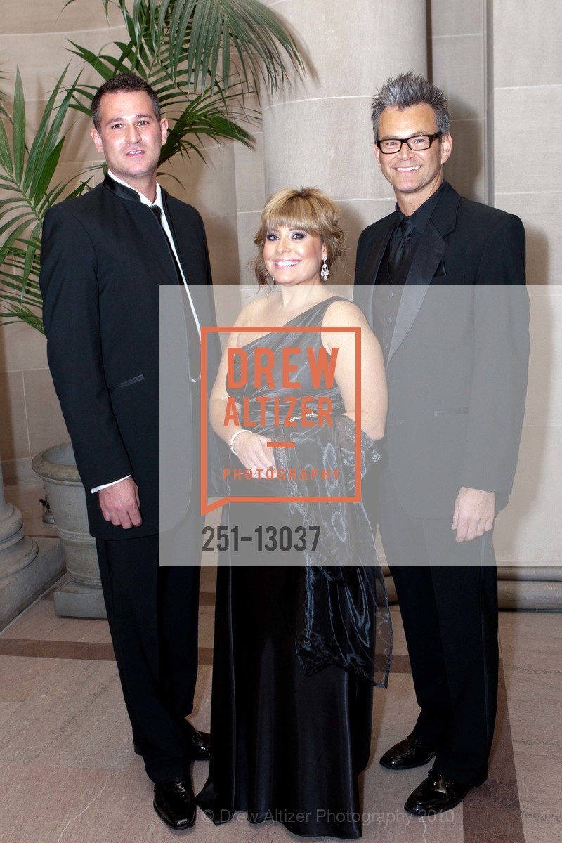 Michael Jennings, Sarah Crosat, Peter van de Velde, BRAVO! Club Opening Night Gala - Arrivals, Dinner and Intermissions, US, September 11th, 2010, Photo #251-13037 Michael Jennings, Sarah Crosat, Peter van de Velde, Photo #251-13037