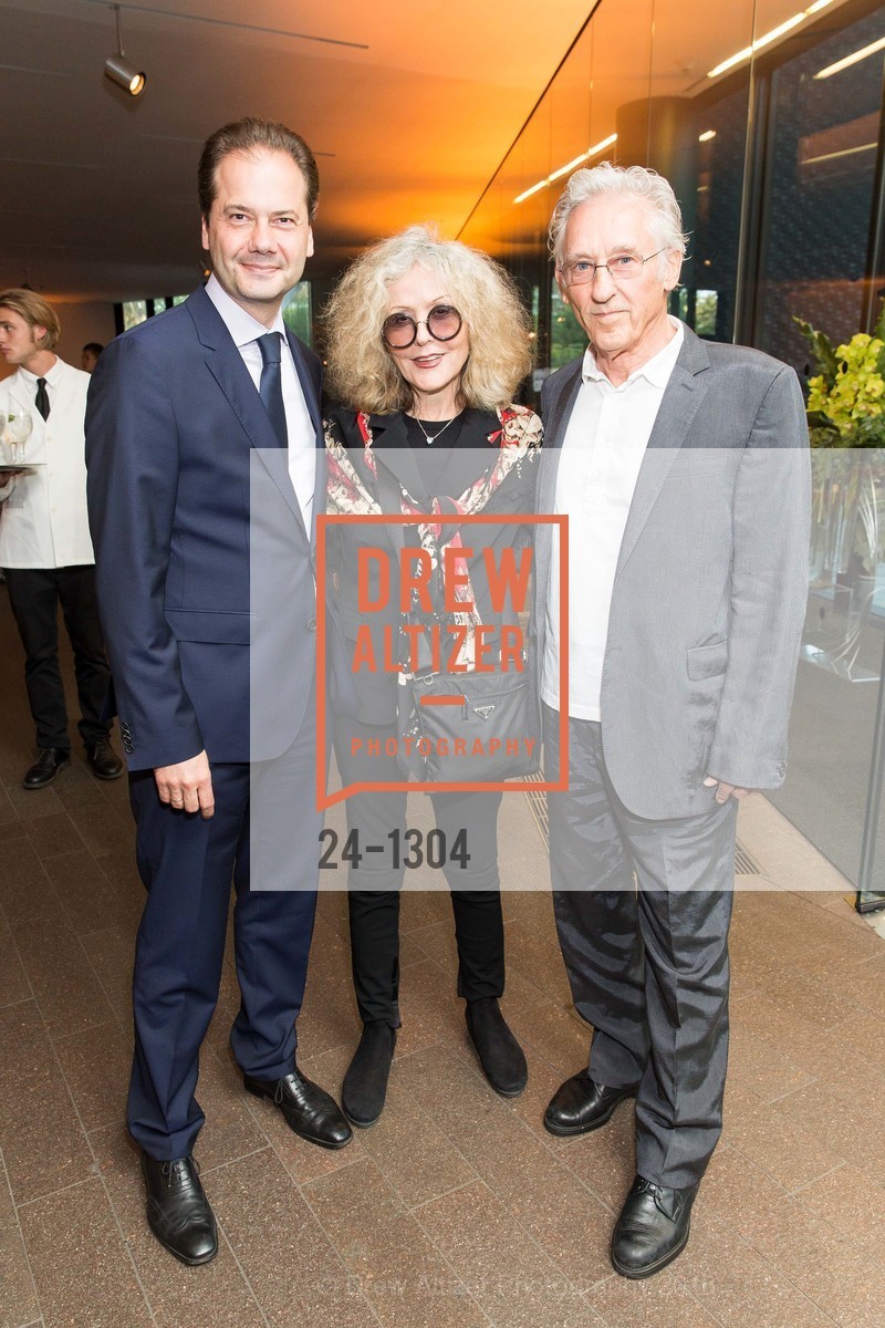 Max Hollein, Danna Ruscha, Ed Ruscha, Ed Ruscha and the Great American West Private Dinner, San Francisco, April 11th, 2018, Photo #24-1304 Max Hollein, Danna Ruscha, Ed Ruscha, Photo #24-1304