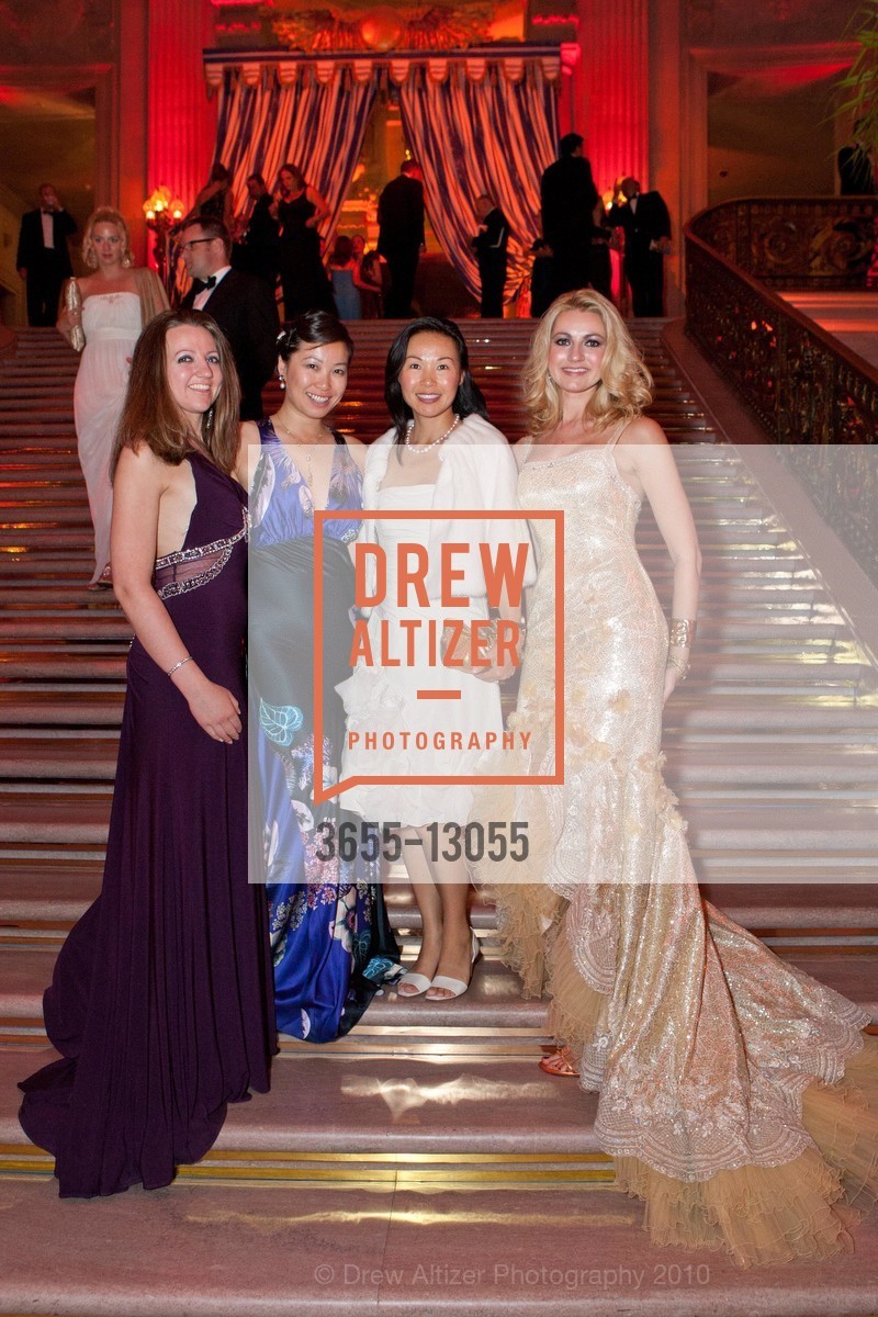 Celine Wei, Maggie Wei, Marie Carr, Photo #3655-13055