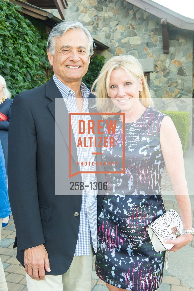 Michael Covarrubias, Kathleen McIntosh, Festival Napa Valley Founders Dinner at Cardinale Winery, 7600 St Helena Hwy, July 14th, 2016, Photo #258-1306 Michael Covarrubias, Kathleen McIntosh, Photo #258-1306