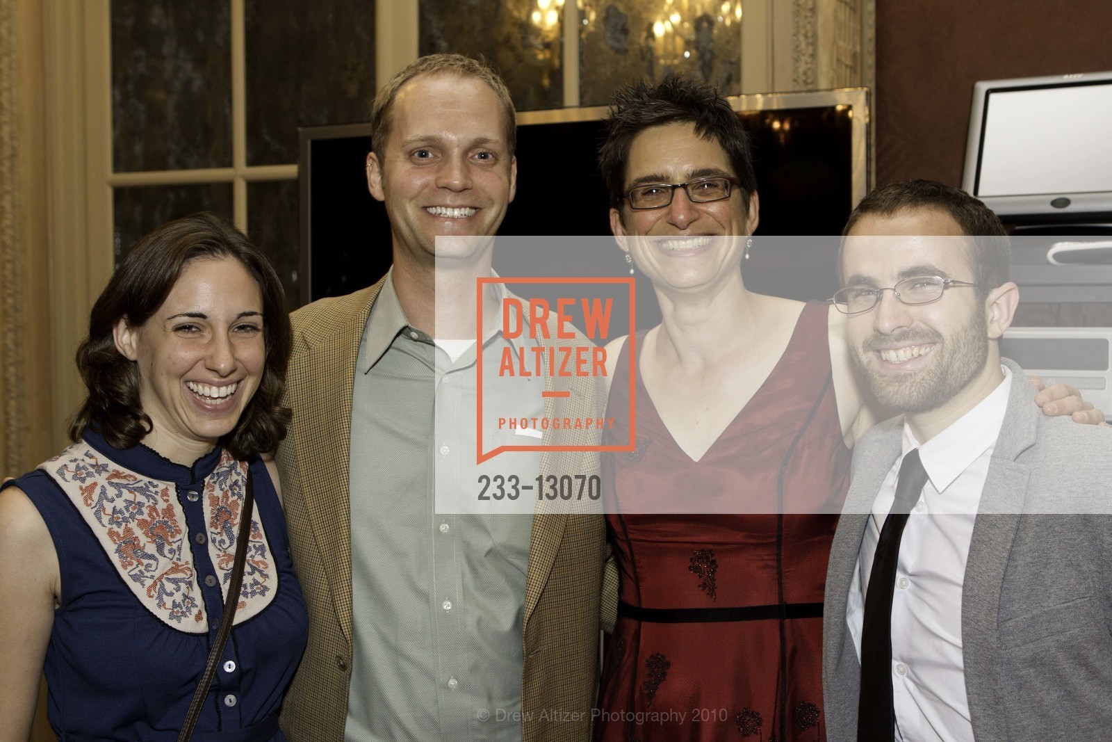 Erica Schecter, Malcolm Gaines, Esther Landau, Brendon Randall-Myers, Getty-Walden Event, US, October 15th, 2010, Photo #233-13070 Erica Schecter, Malcolm Gaines, Esther Landau, Brendon Randall-Myers, Photo #233-13070
