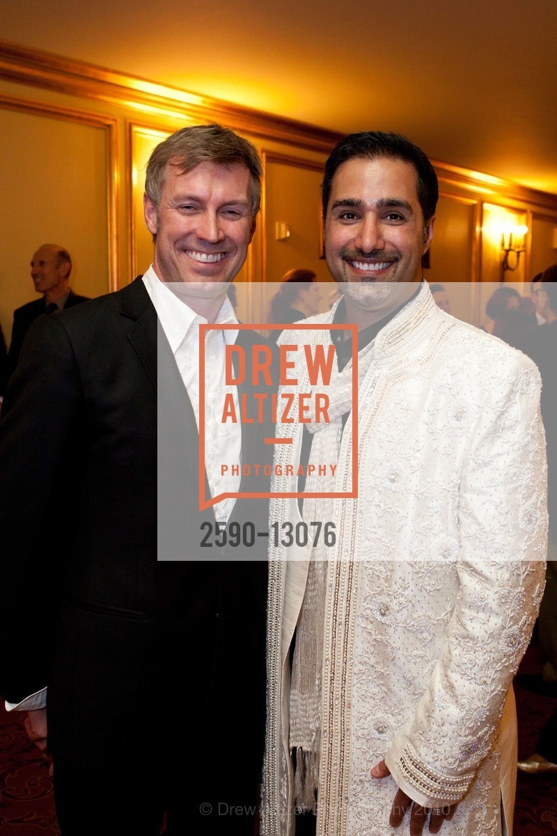 David Mast, Johnny Moallempour, San Francisco Opera Opening Night Gala - Patrons Arrivals, Dinner and Intermissions, US, September 11th, 2010, Photo #2590-13076 David Mast, Johnny Moallempour, Photo #2590-13076