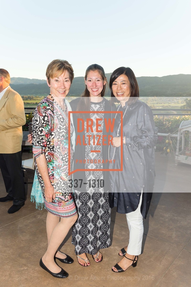 Eileen Crane, Brittany Brown, Naoko Dalla Valle, Photo #337-1310